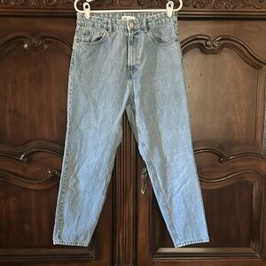 Zara “mom” jeans.
